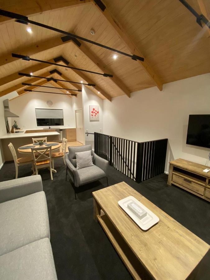 Queenstown Central - Walk To Town - Free Parking - Wifi And Smart Tv - Gym Esterno foto